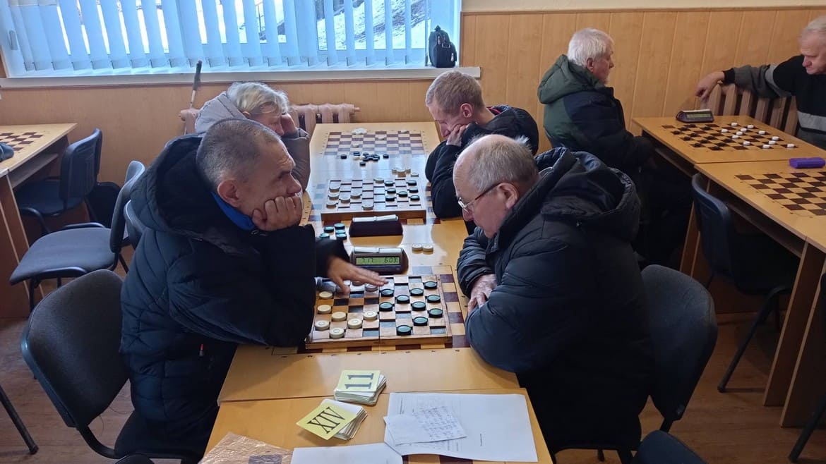 В Луцьку провели товариську зустріч з шашок-64