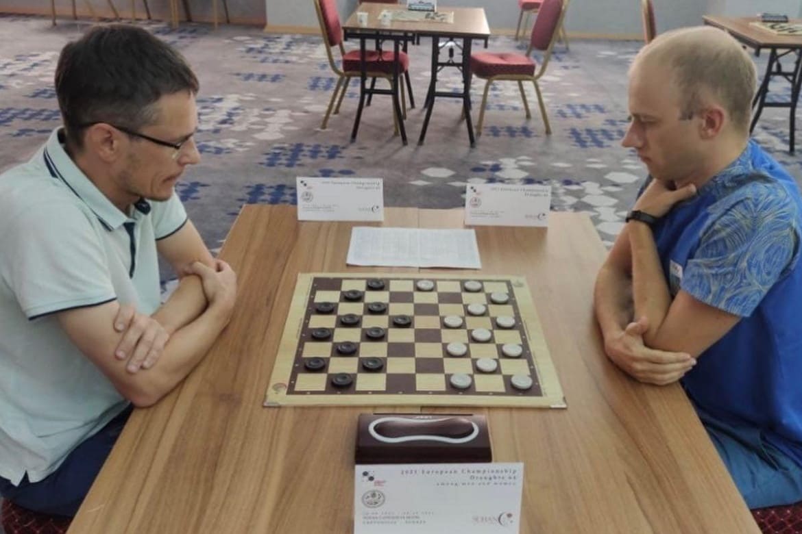 Українець Анікєєв виграв ЧЄ-2021 з шашок-64, здолавши у фіналі росіянина