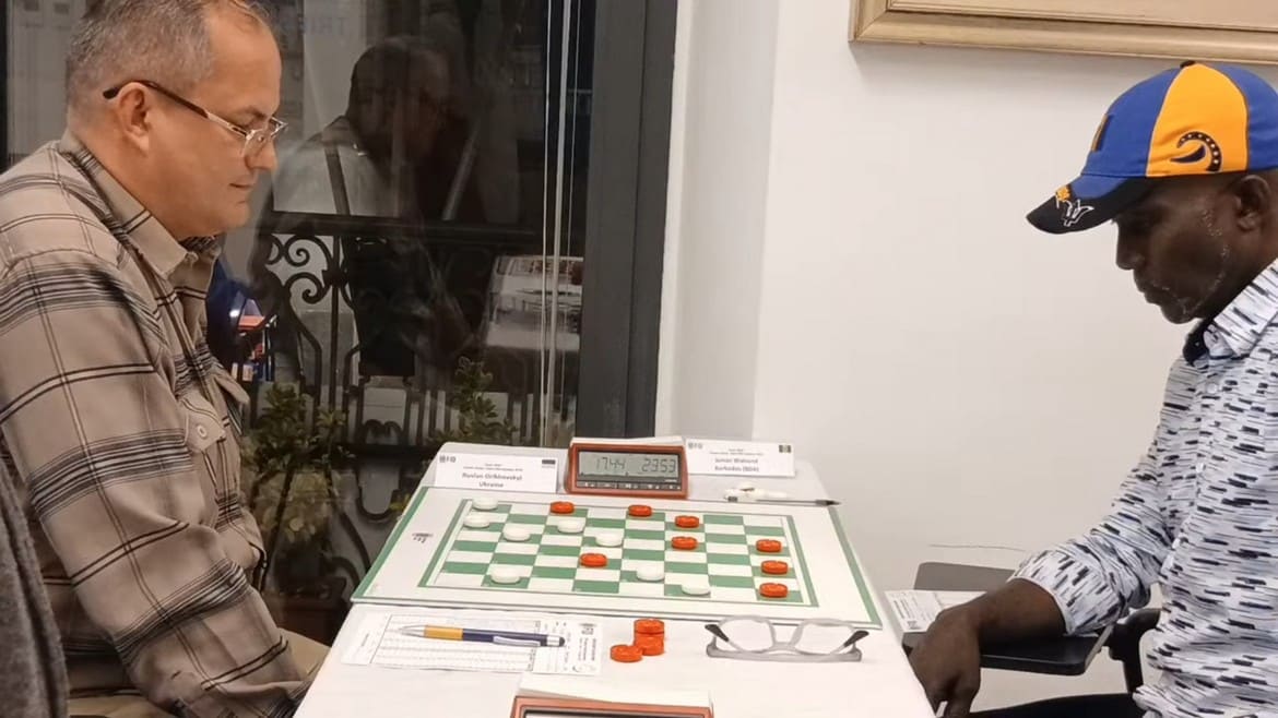 Руслан Оріховський (ліворуч)