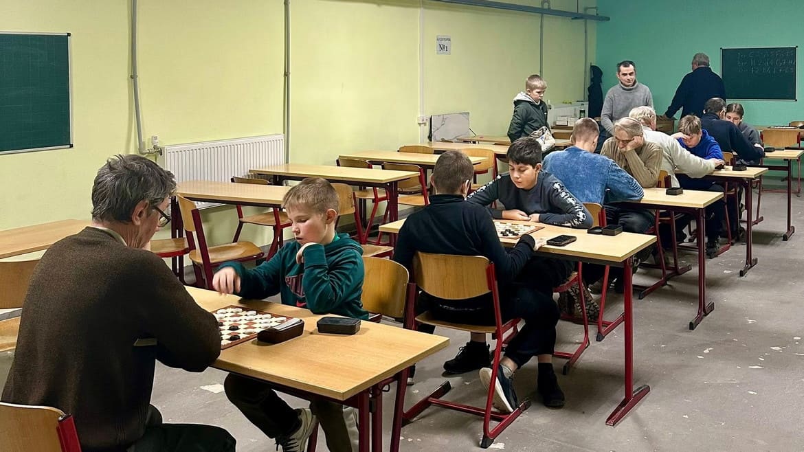 У Шостці зіграно півфінали першості міста з шашок-64